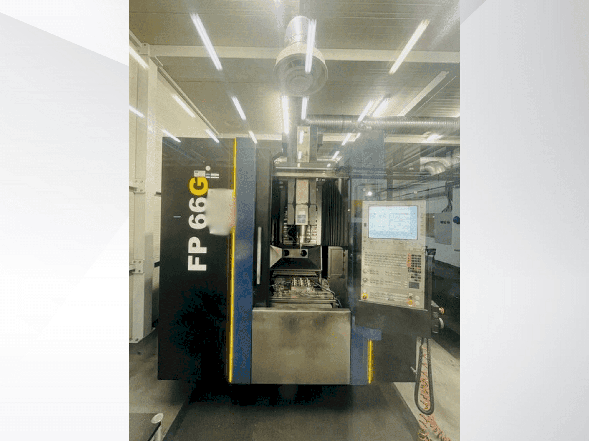 Koneen YCM FP 66G etunäkymä