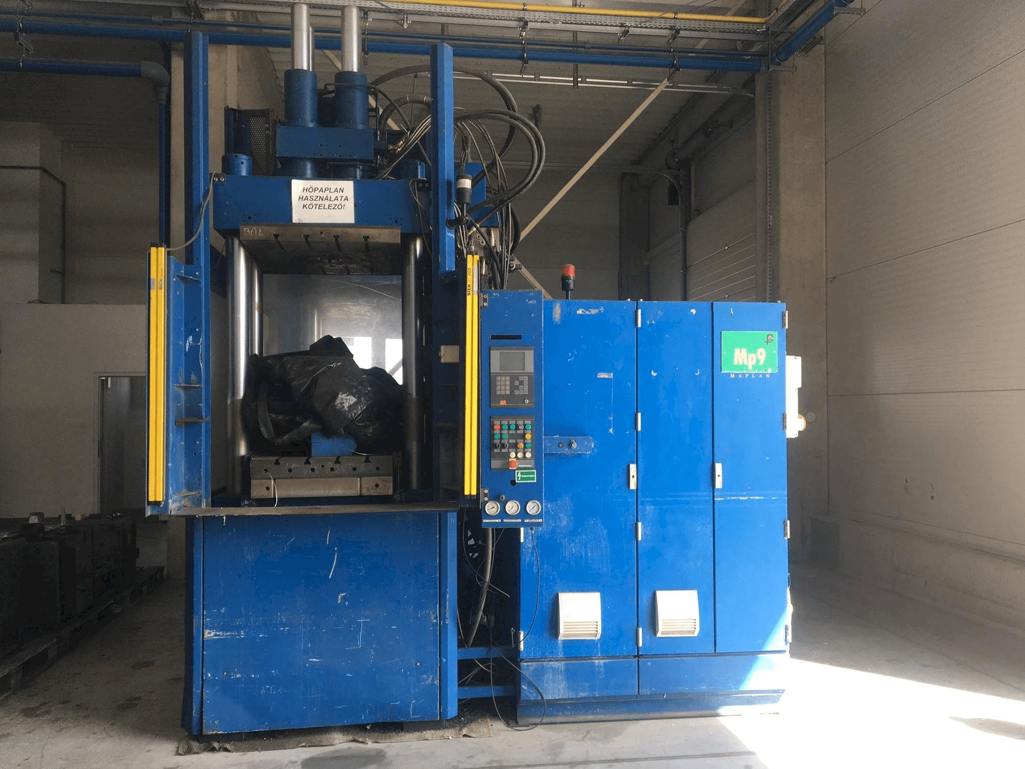 Koneen MAPLAN MTF 750/300 etunäkymä