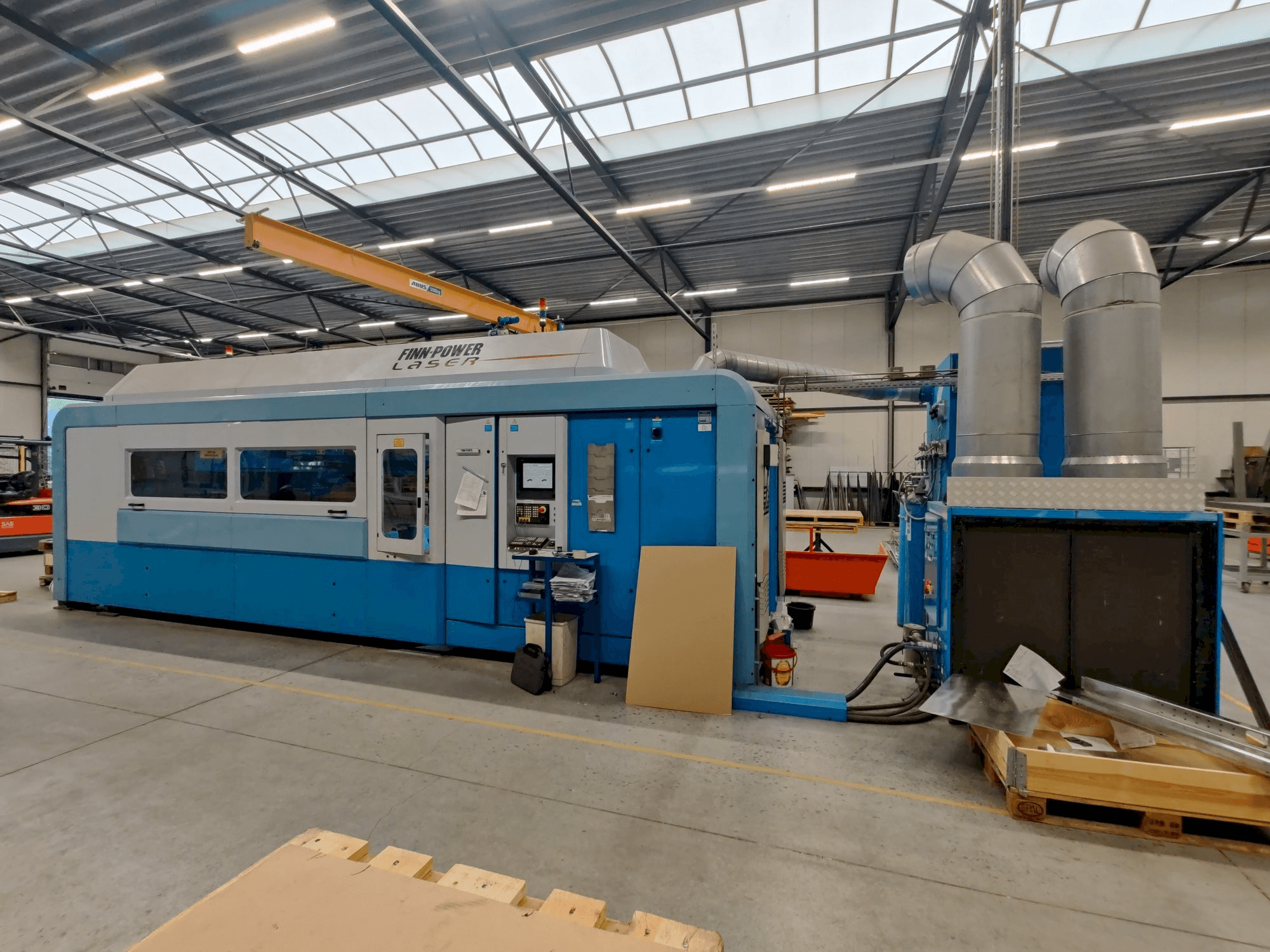 Koneen Finn-Power FPL6-B etunäkymä