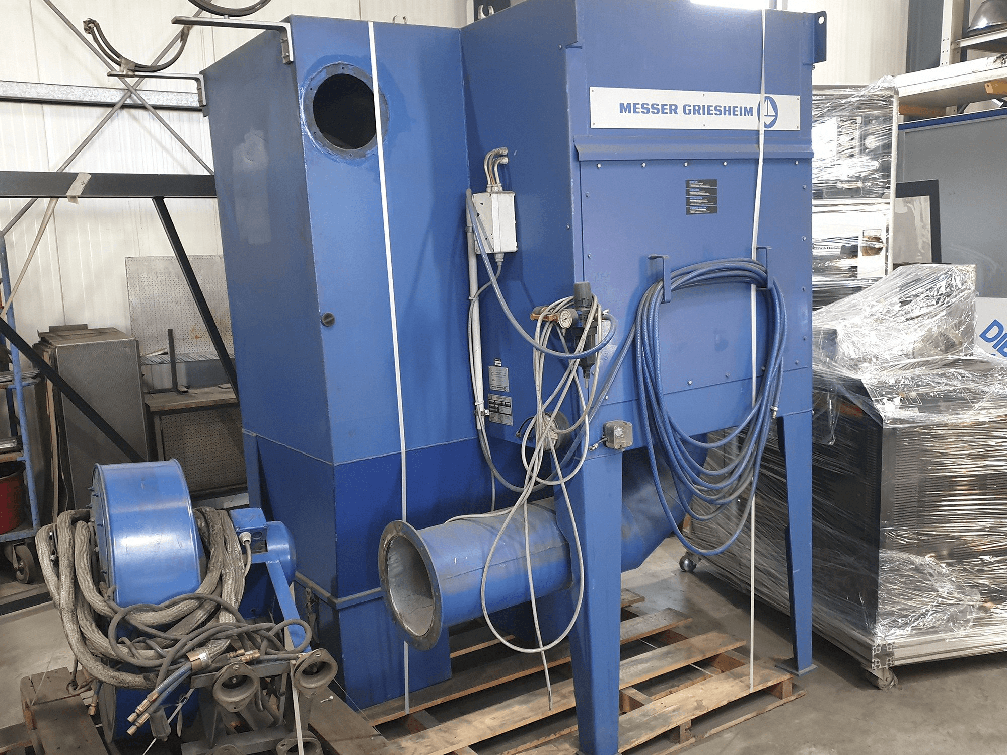 Koneen Messer Griesheim etunäkymä CORTA PS 3100