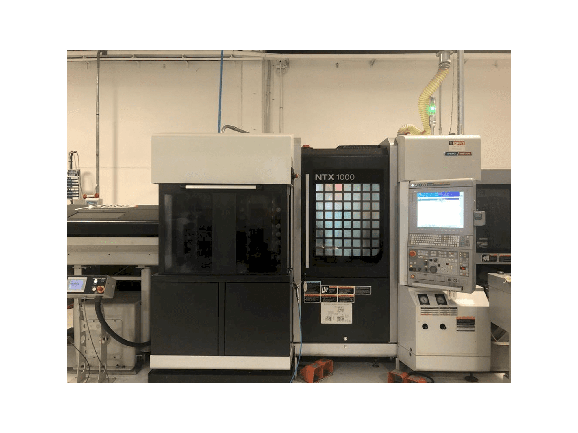 Koneen MORI SEIKI NTX1000 etunäkymä