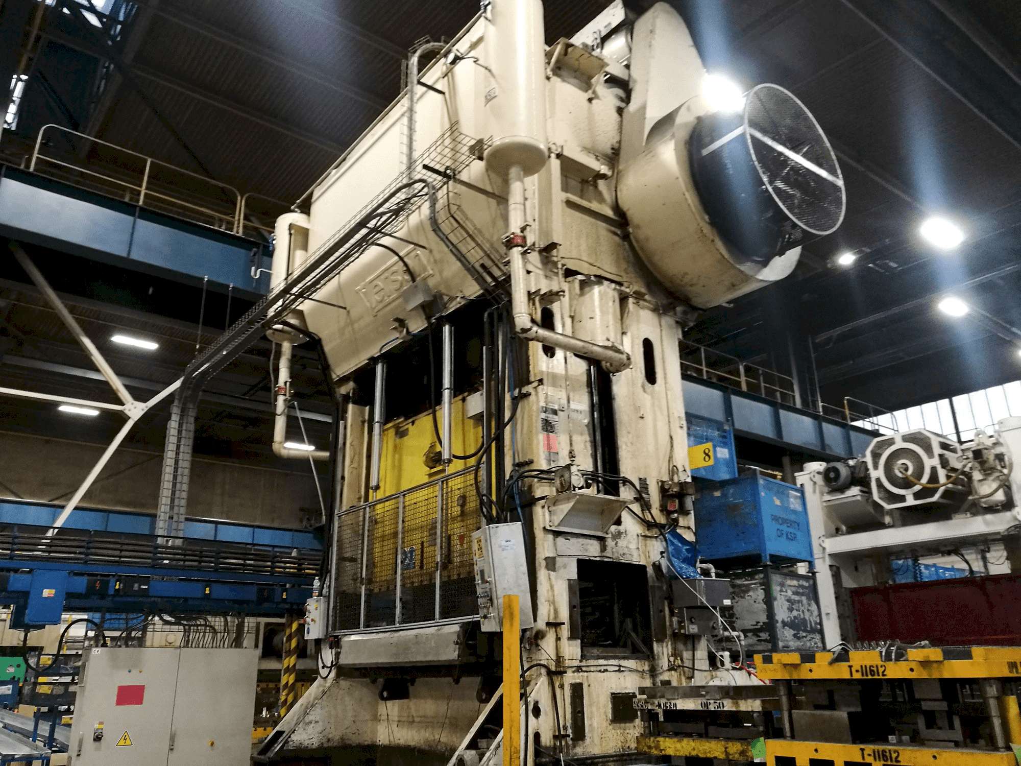 Koneen Verson vasen näkymä SE 2-800-96-42