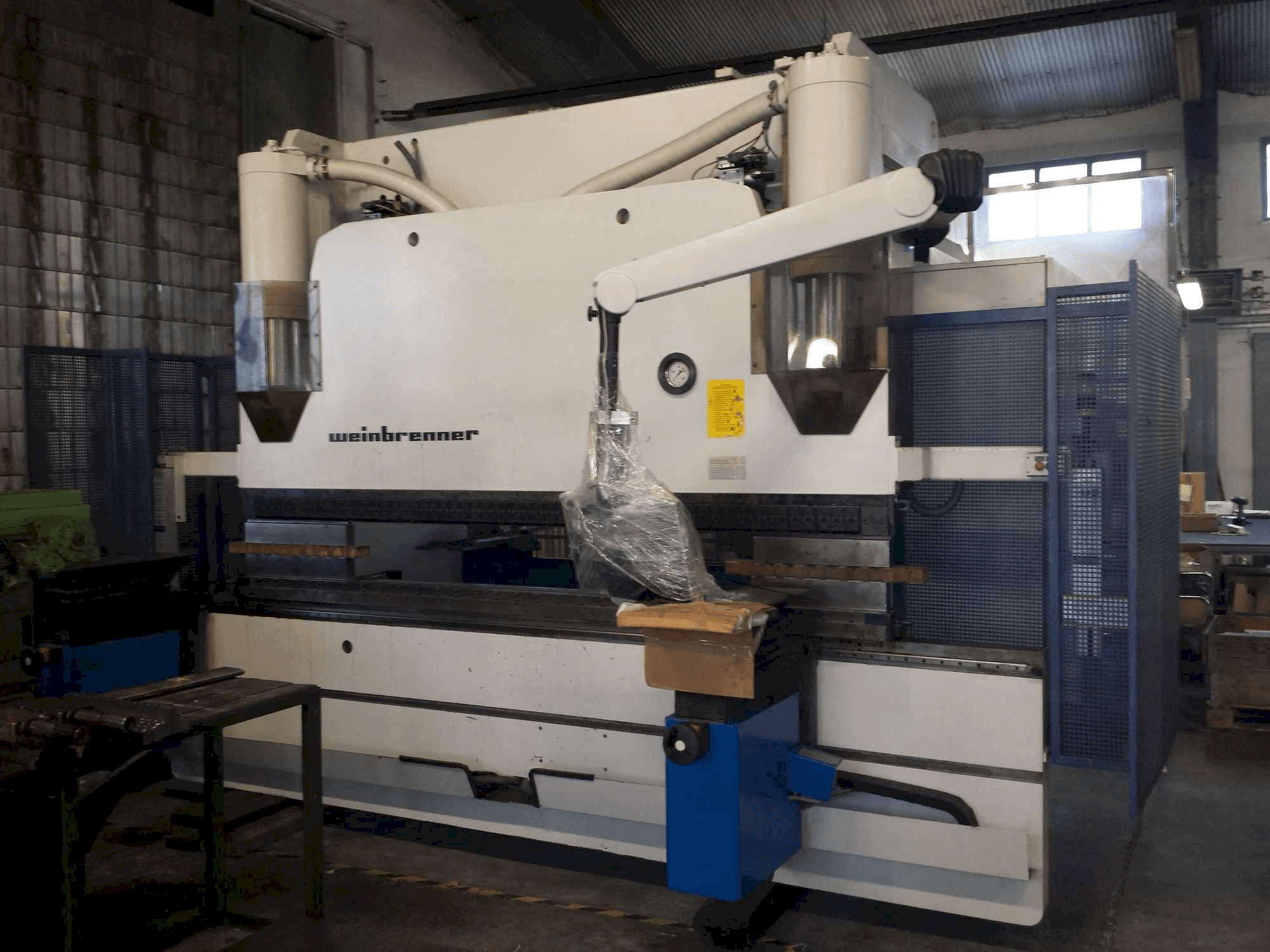 Koneen Weinbrenner GP 160 etunäkymä