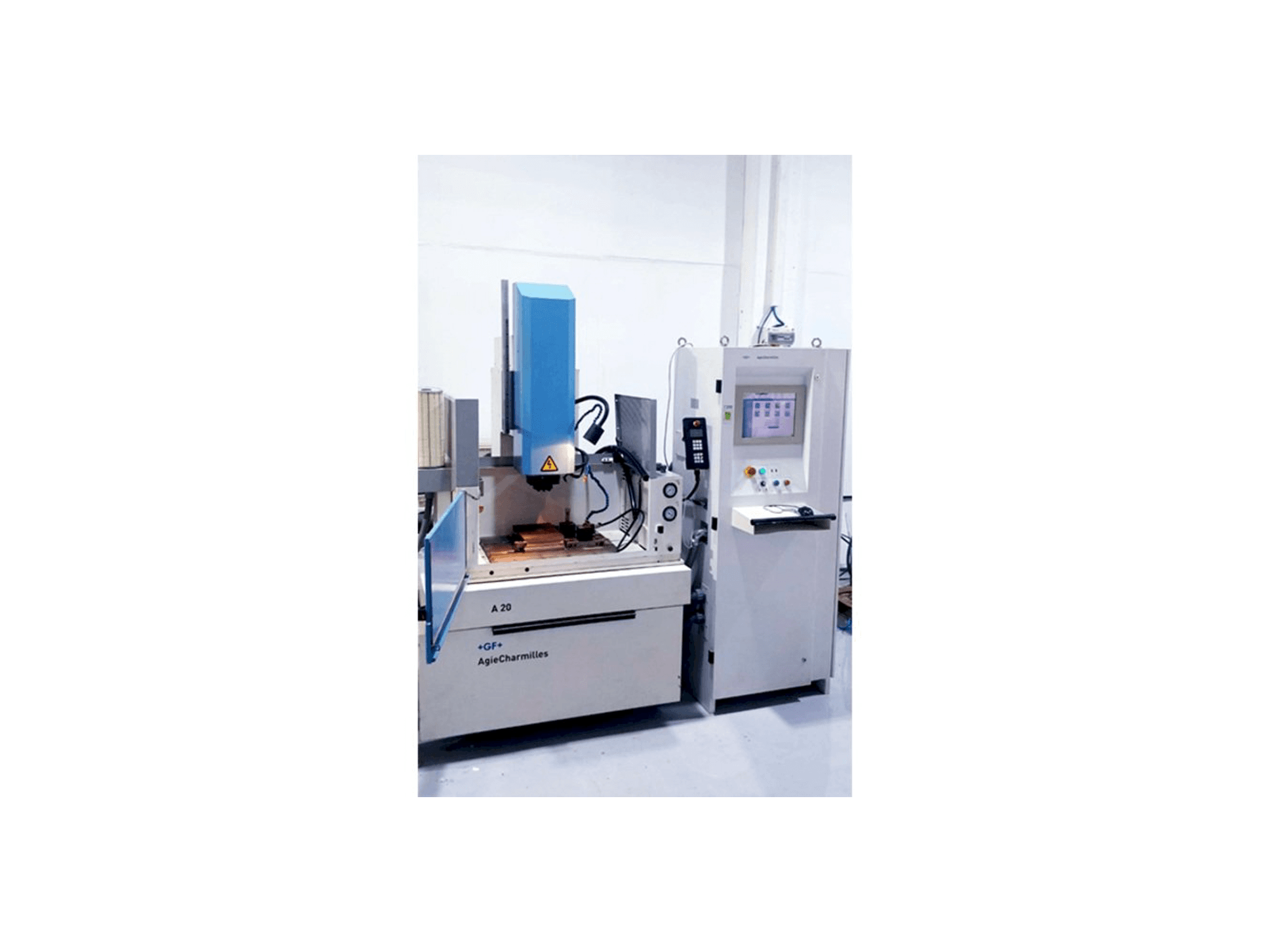 Koneen AgieCharmilles SA20 etunäkymä