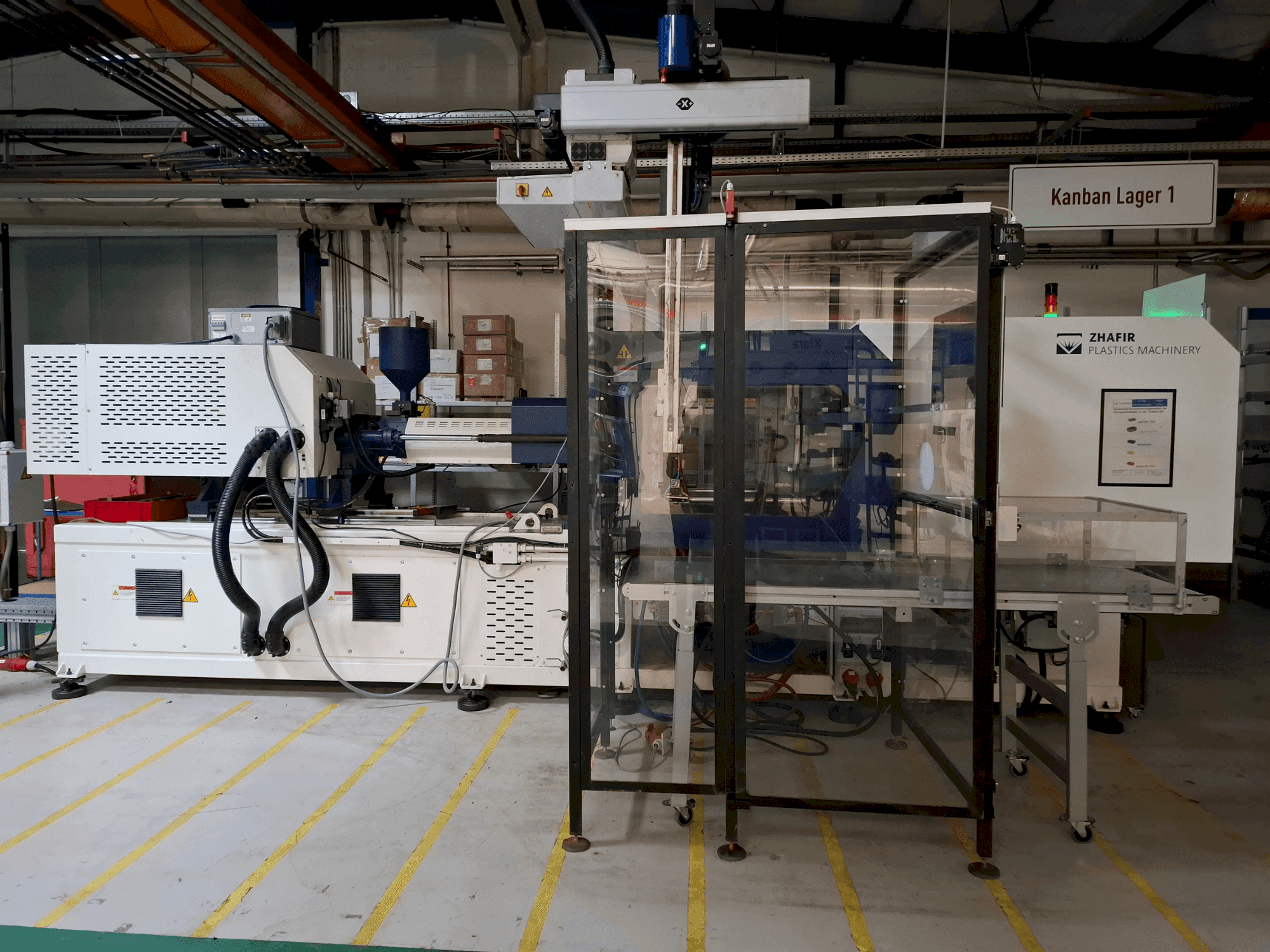 Koneen HAITIAN ZHAFIR ZERES ZE1900 sivunäkymä