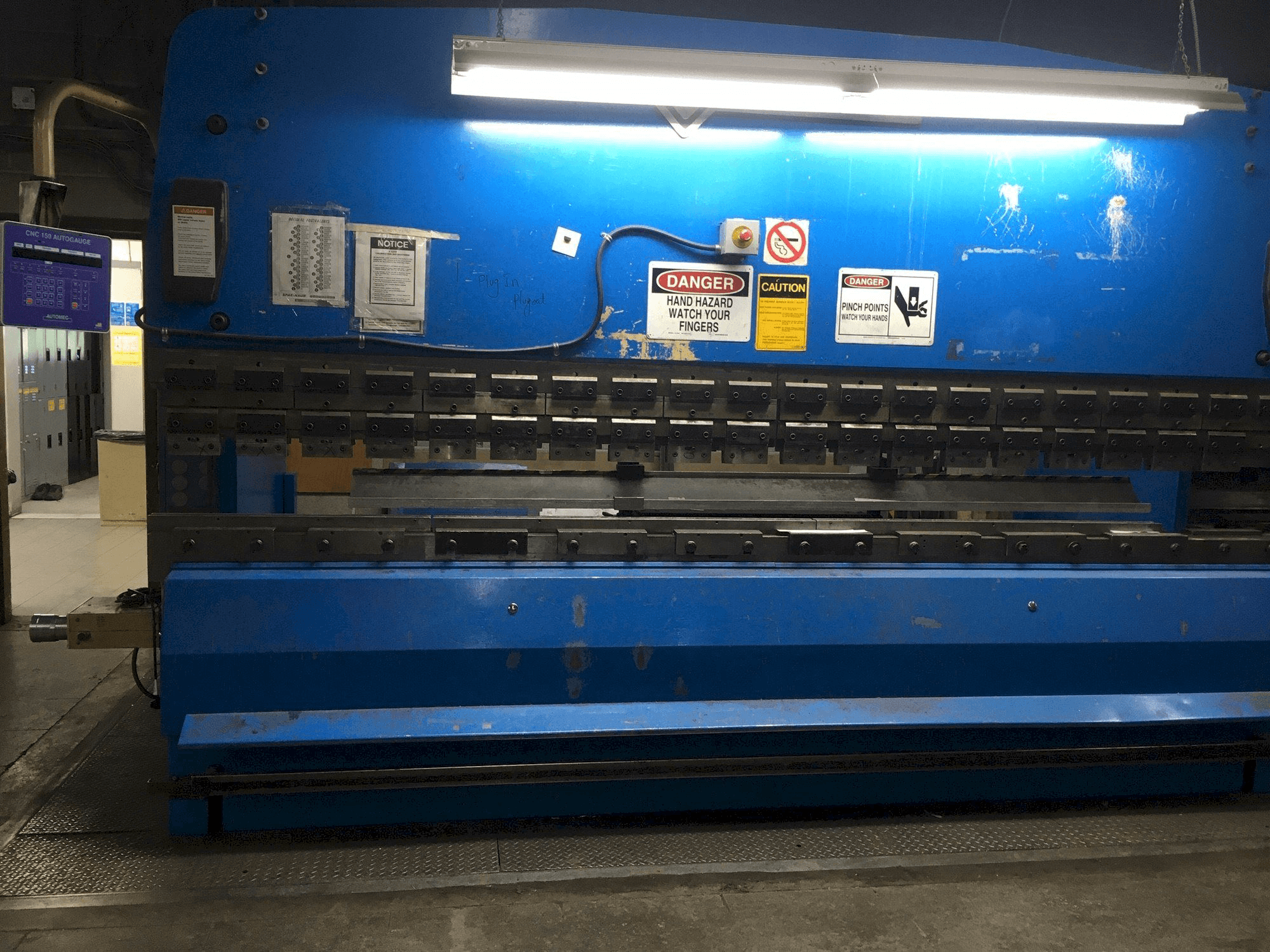 Koneen PROMECAM 204 etunäkymä