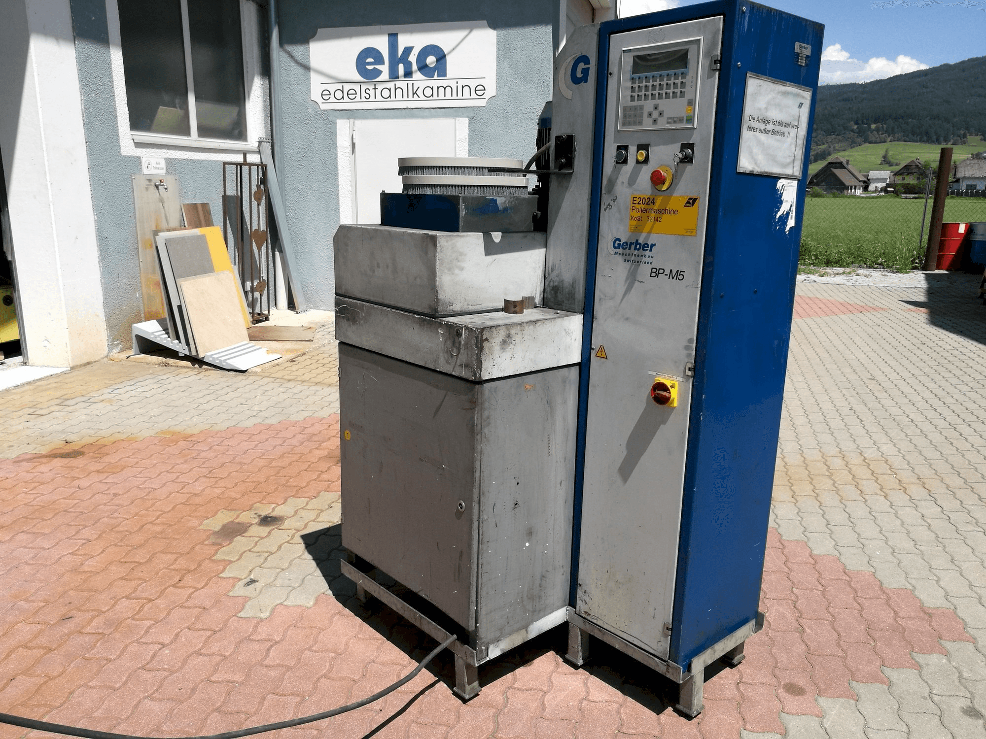 Koneen Gerber BP-M5 etunäkymä