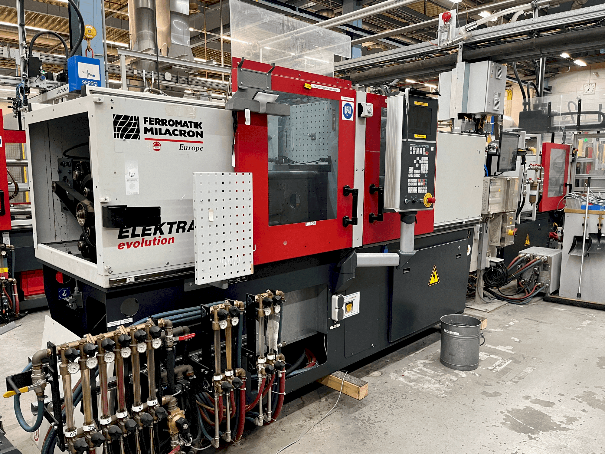 Koneen FERROMATIK EE 30 etunäkymä