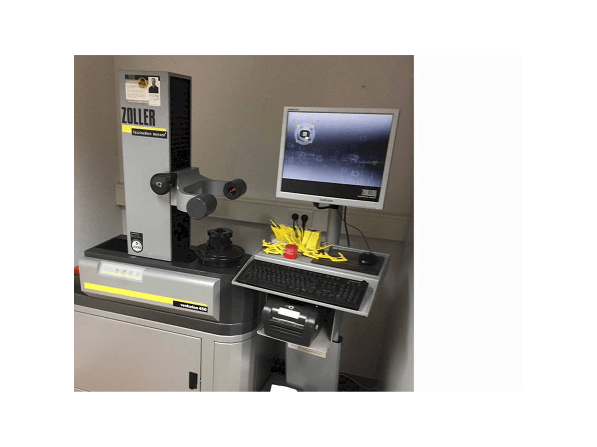 Koneen Zoller Venturion 450 etunäkymä