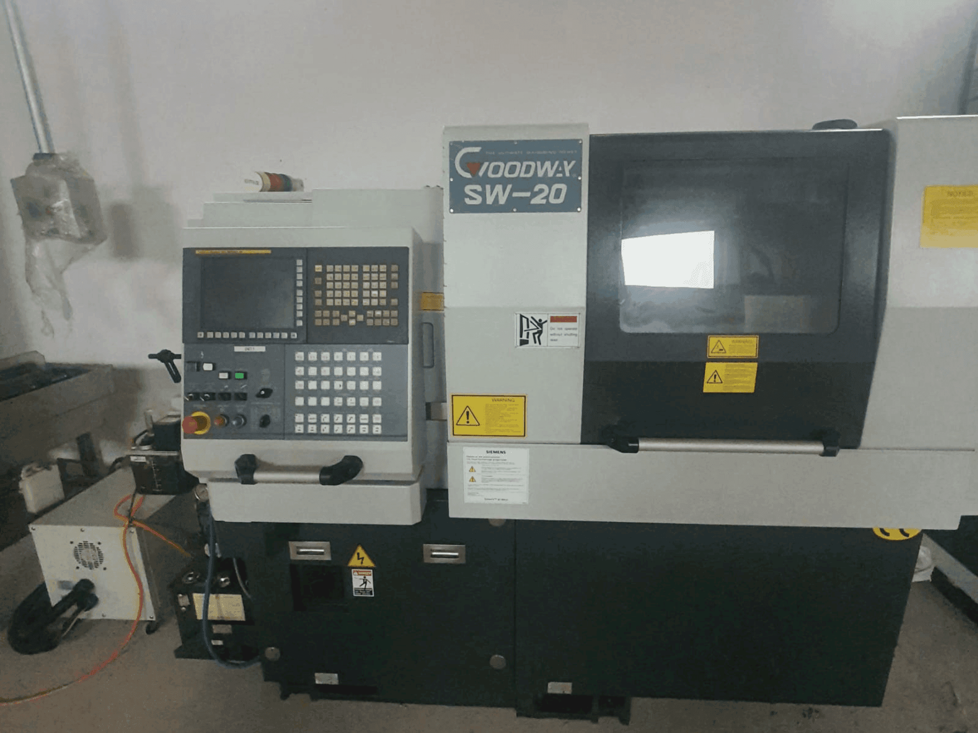 Koneen Goodway SW-20 etunäkymä