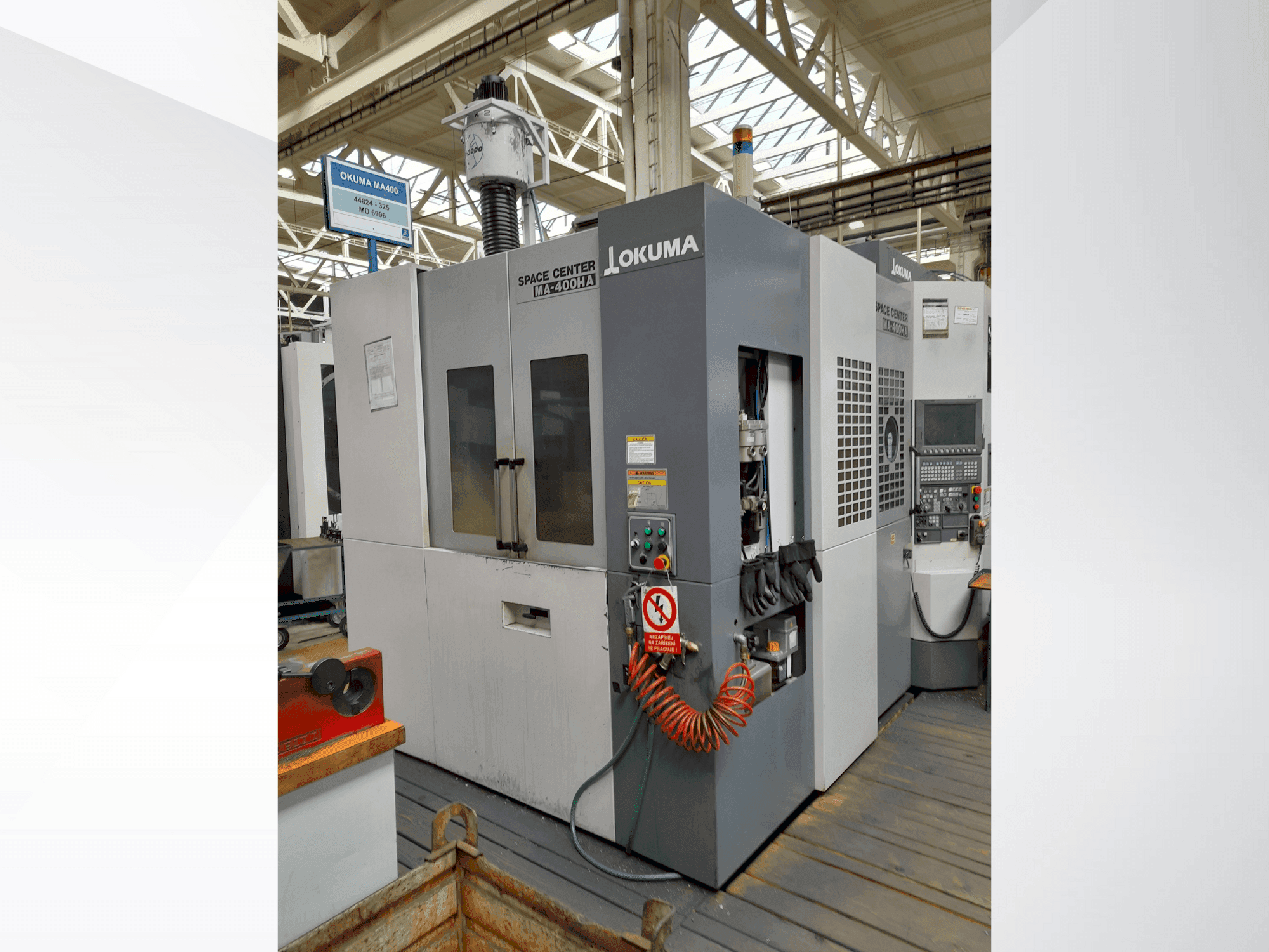 Koneen Okuma MA-400HA etunäkymä