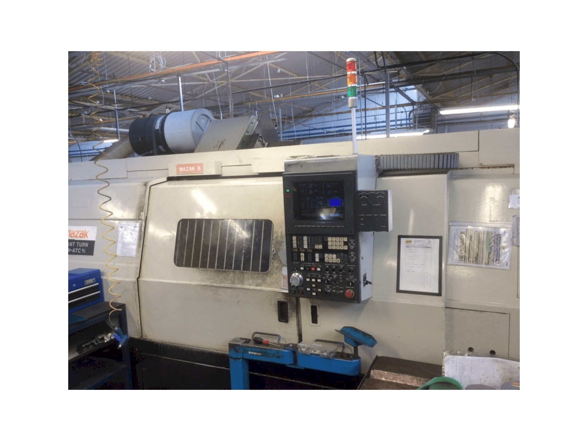 Koneen Mazak Slant Turn 28N - ATC M/C etunäkymä